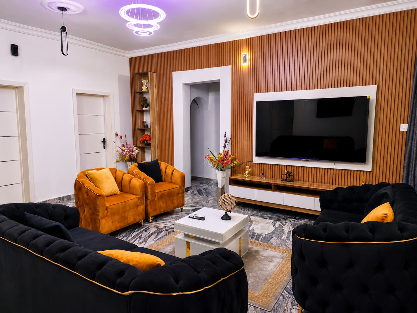 Luxury 2-Bedroom Duplex Serviced Apartment