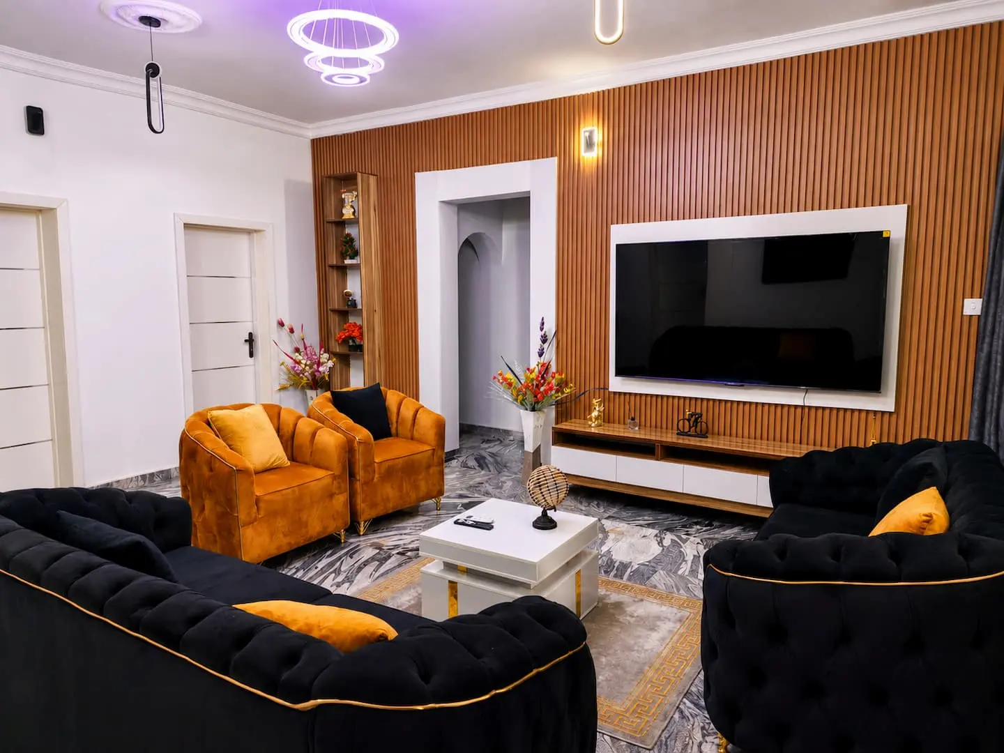 Luxury 2-Bedroom Duplex Serviced Apartment