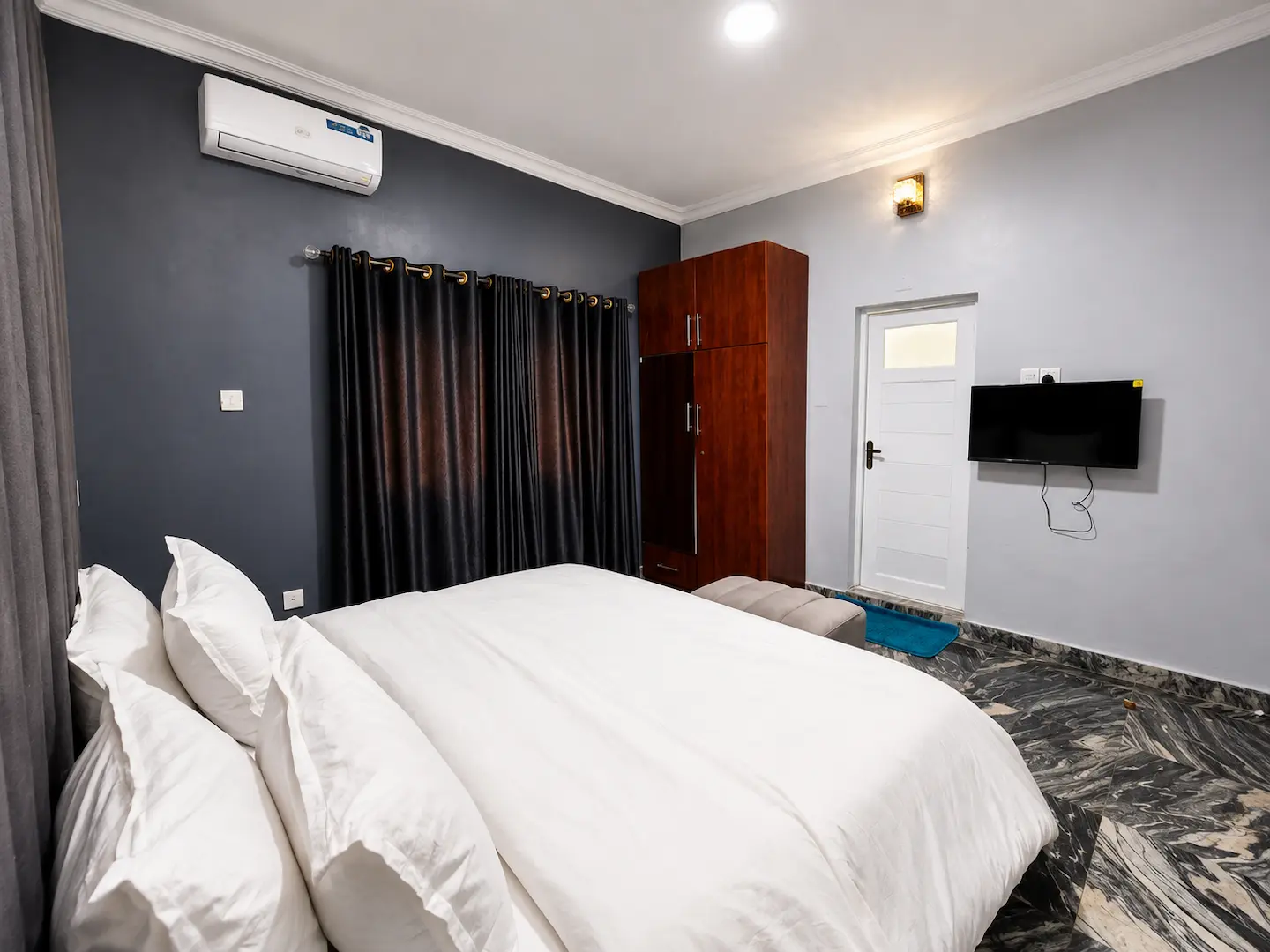 Luxury 2-Bedroom Duplex Serviced Apartment