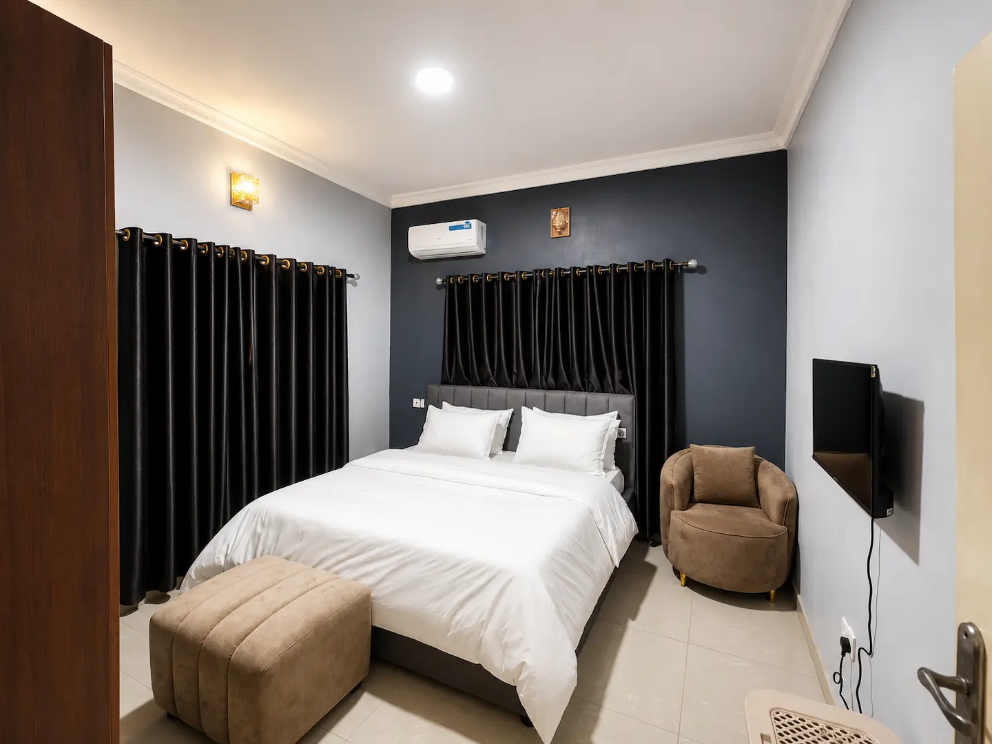 Luxury 2-Bedroom Duplex Serviced Apartment