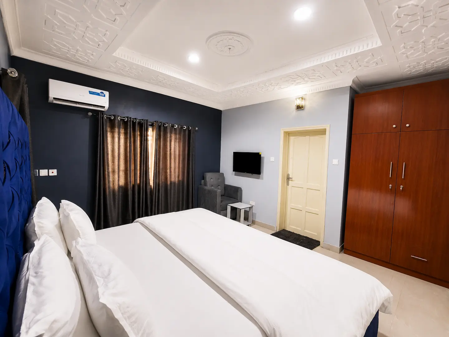Luxury 2-Bedroom Duplex Serviced Apartment